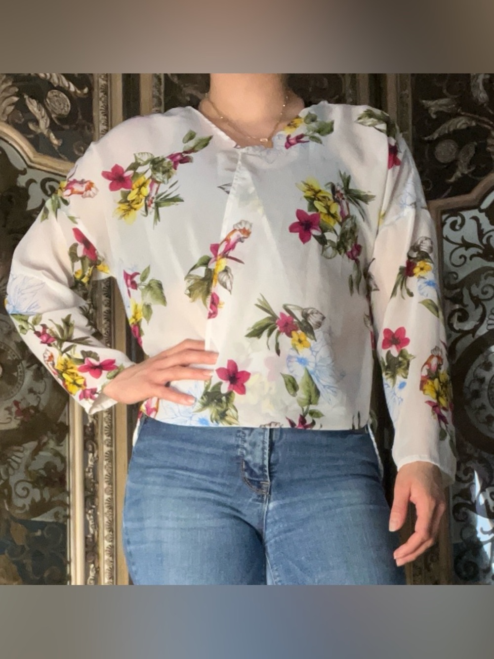 Floral V-Neck Long-Sleeve Blouse in White